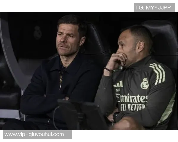 小法谈教练不公阿隆索称赞帕斯表现引发热议