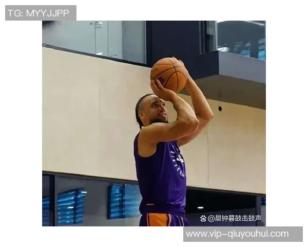 布克谈狄龙与老詹恩怨史称喜欢看到这种激烈场面