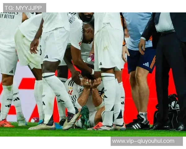 卡瓦哈尔伤后首次回归皇马合练姆巴佩继续专注恢复训练 卡瓦哈尔伤后首次回归皇马合练姆巴佩继续专注恢复训练