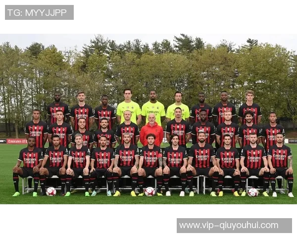 佛罗伦萨与AC米兰争夺维罗纳年轻前锋吉奥瓦尼桑塔纳的转会机会