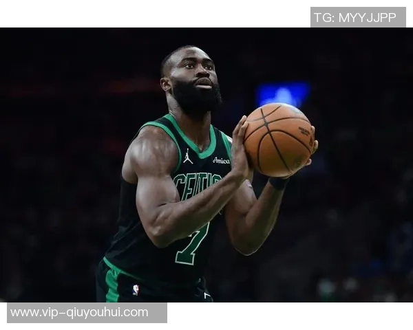 杰伦盛赞米诺特具备理想侧翼特质展现出野兽般的尺寸与运动能力