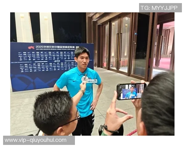 三镇门将郭嘉宇专注防守表现强调团队胜利的重要性