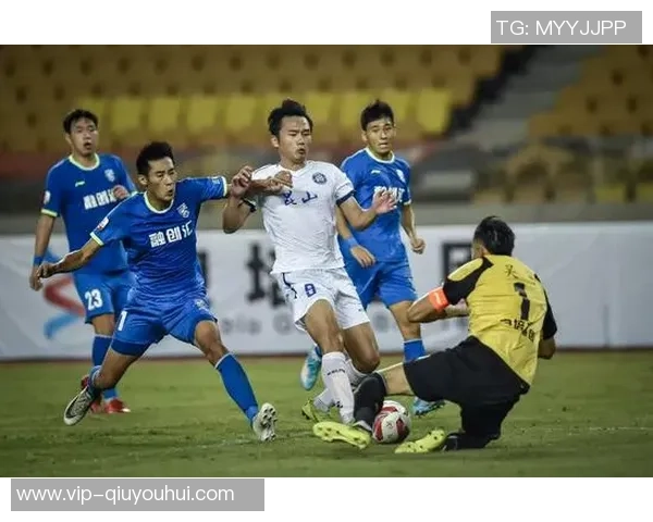 武汉三镇逆袭保级却难掩困境成为联赛搅局者的背后故事