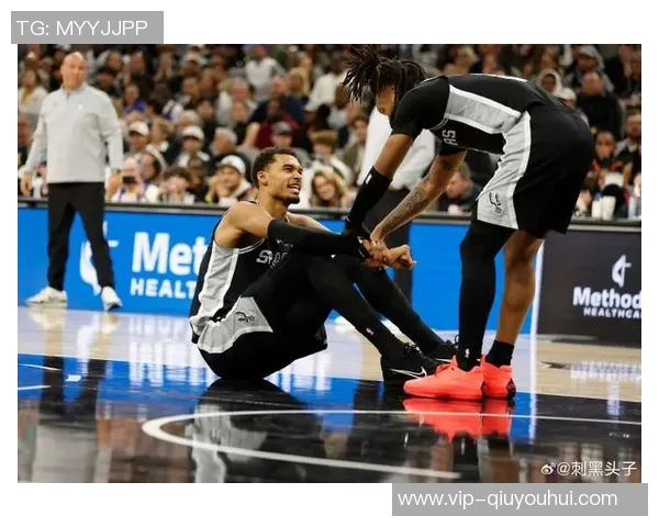 文班在新赛季展现惊人表现两场比赛均零失误令人惊叹